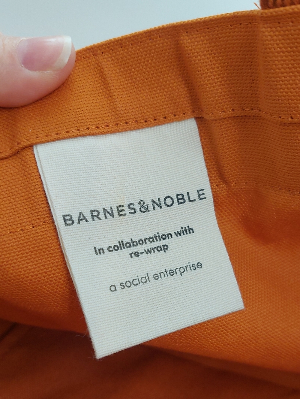 Barnes & Noble Tote Bag Rust Orange Organic Cotton - Picture 7 of 12